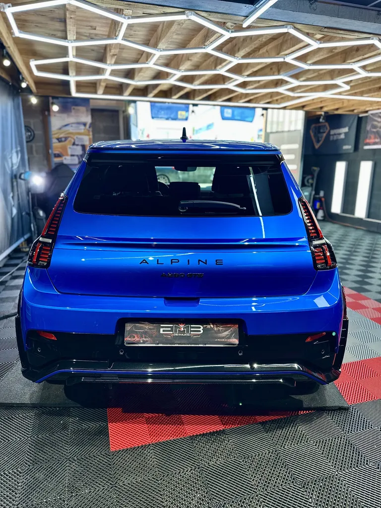 centre de soins esthétiques automobile lyon spacialiste Alpine A290 proche Dardilly 