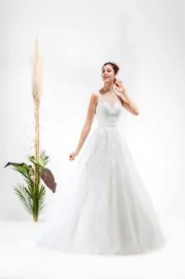 robe de mariée romantique Marseille près de Bandol