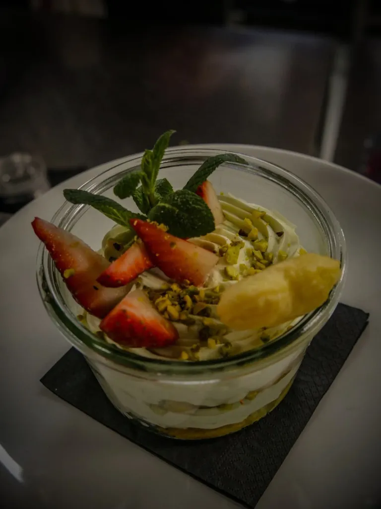 Privatisation salle de restaurant à Saint-Priest pour déjeuner d’affaires