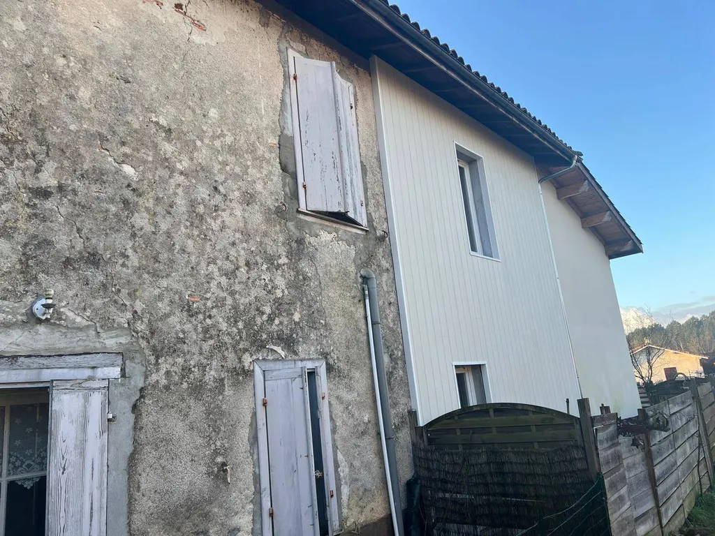 Pourquoi choisir un bardage pour une maison avec deux façades anciennes à Pontenx-les-Forges