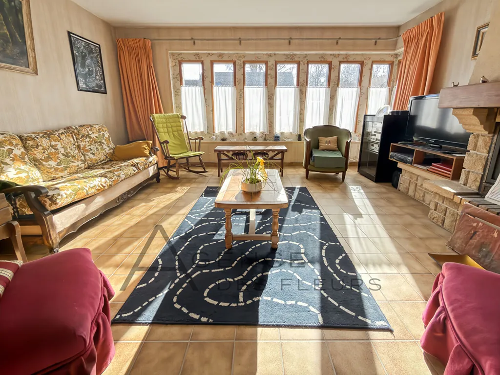 A vendre maison de 141 m² édifiée sur 505 m² de terrain sur la commune de SAINT-AUBIN-LES-ELBEUF 76410