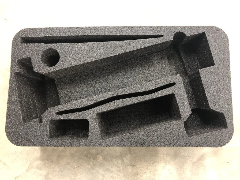 Mousse PE usinée pour le leader français de l'E-foil dans les Pyrénées Orientales (66)