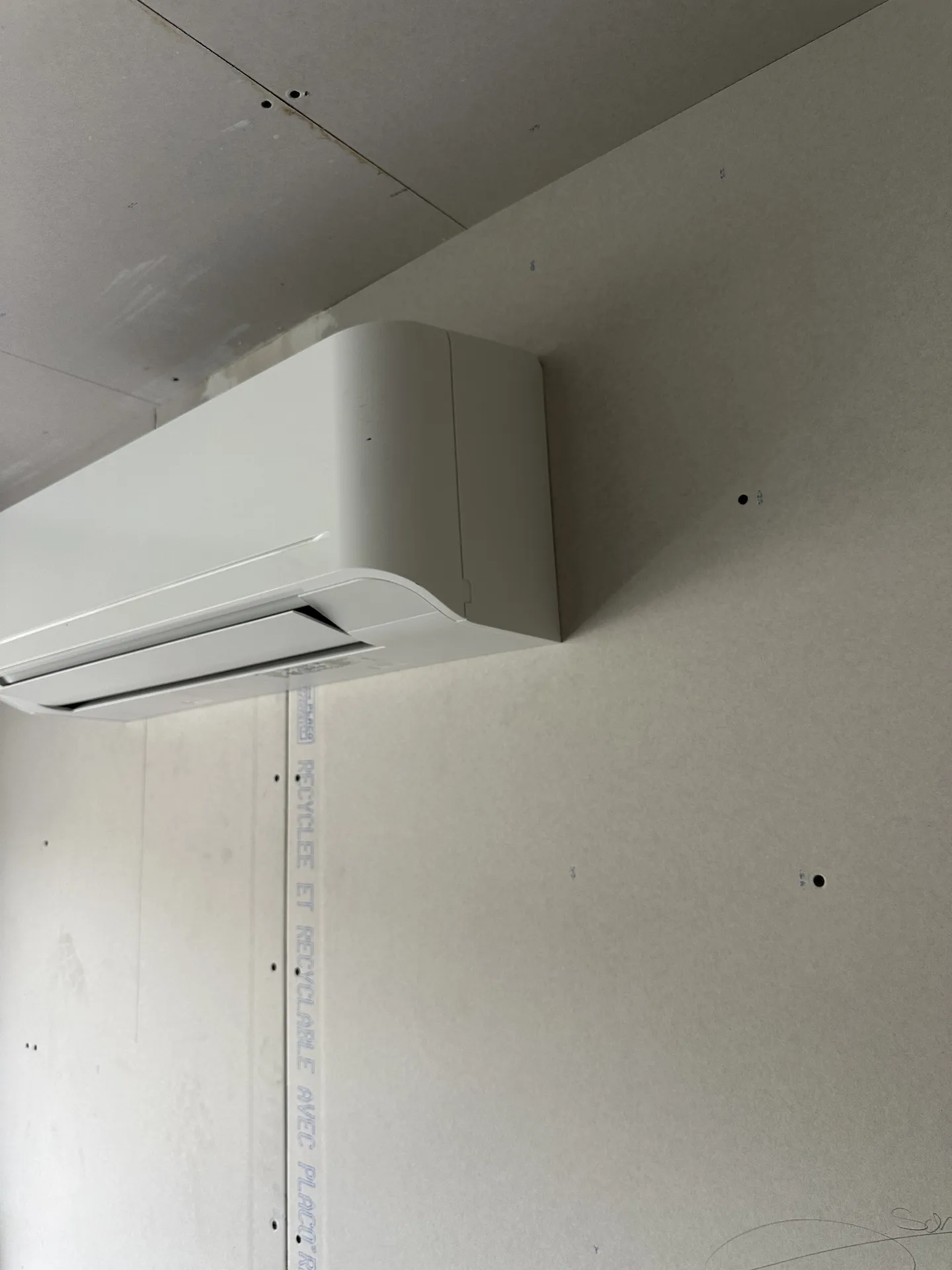 installation de deux mono et un bi-split  Toshiba 