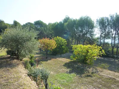 Propriété sur plus d'un hectare 13400