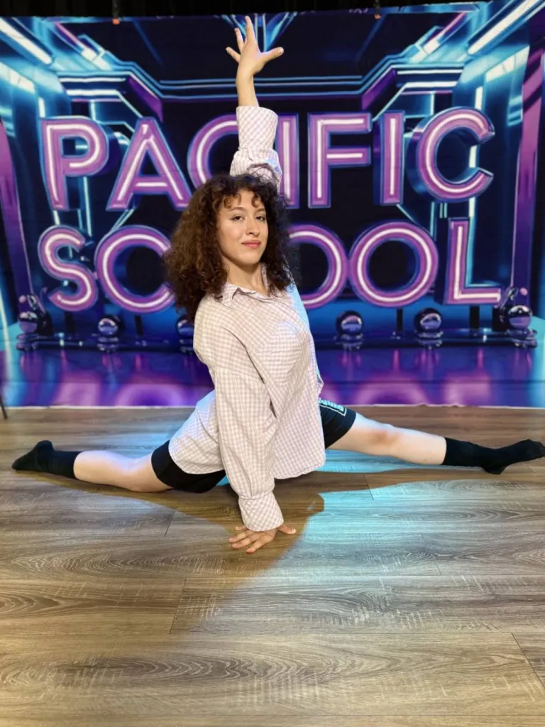 COURS DE DANSE CONTEMPORAINE A LA JOLIETTE MARSEILLE 13002 POUR ENFANTS DE 6ANS JUSQU'A 12ANS