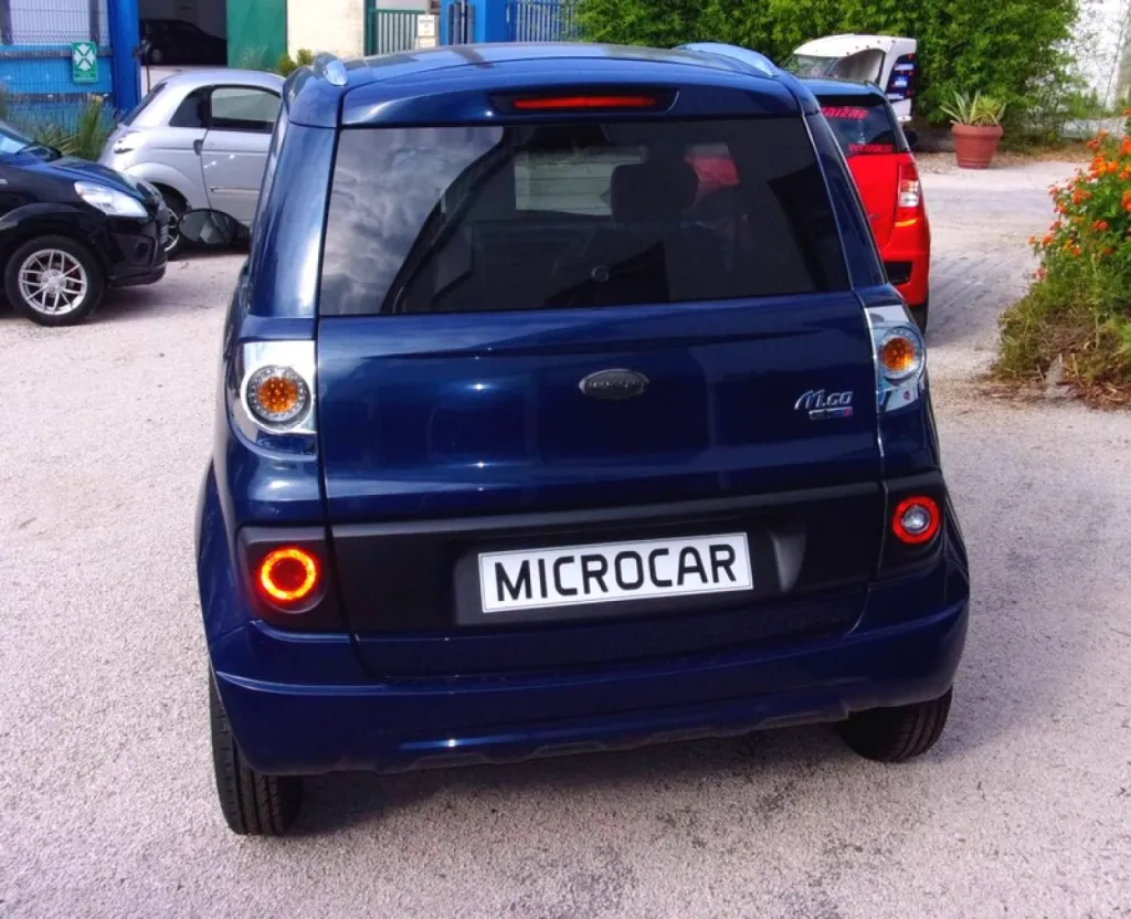 Vente voiture sans permis MICROCAR MGO4 DCI comme la citroen ami près de Toulon