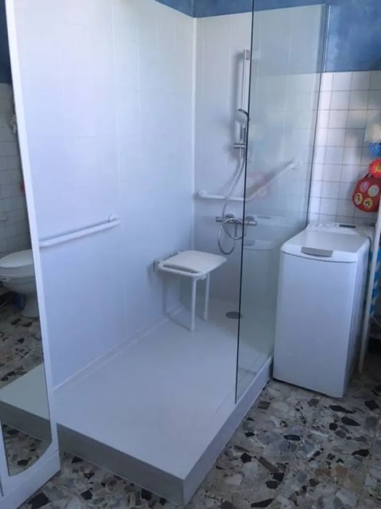 douche sénior à Aix-en-Provence, Bouches du Rhône (13)