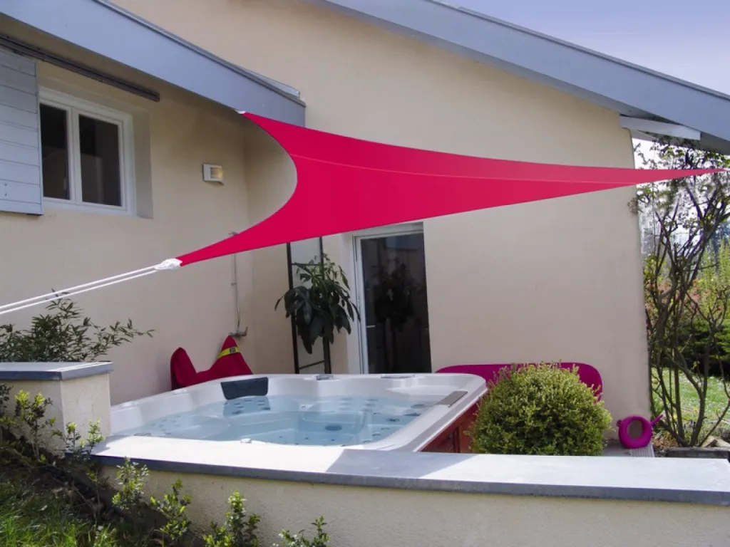 Achat voiles d'ombrage standards framboise Vaison la Romaine