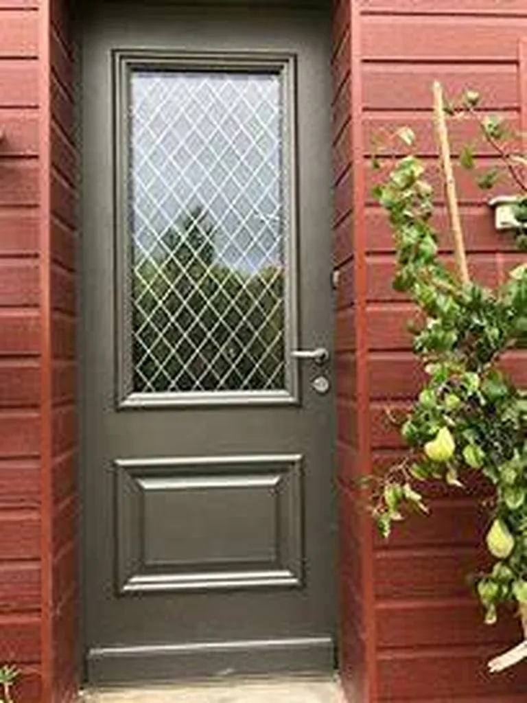 Porte alu bois traditionnelle installé à LYON ST FOI
