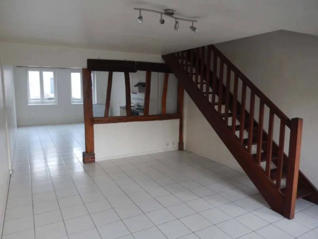 Situé au 57 rue Beauvoisine à Rouen