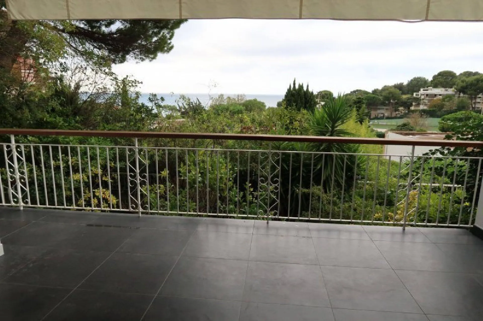 Cassis vente appartement terrasse vue mer