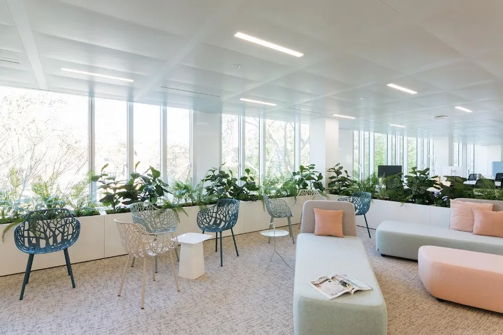 Jardinière design végétal – jardinière décorative sans entretien à Marseille, Région PACA pour bureaux, terrasses et espaces professionnels végétalisés.