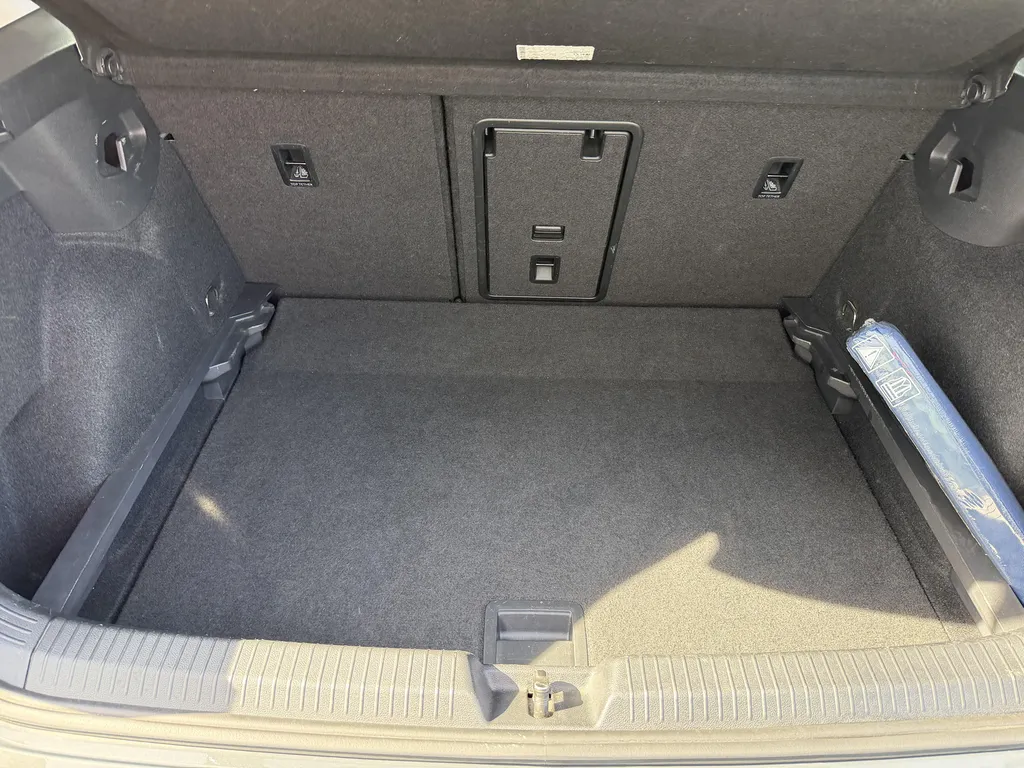 Volkswagen Golf 8 d'occasion aux environs d'Yvetot : Berline TDI 150 DSG7 disponible chez votre concessionnaire en Normandie