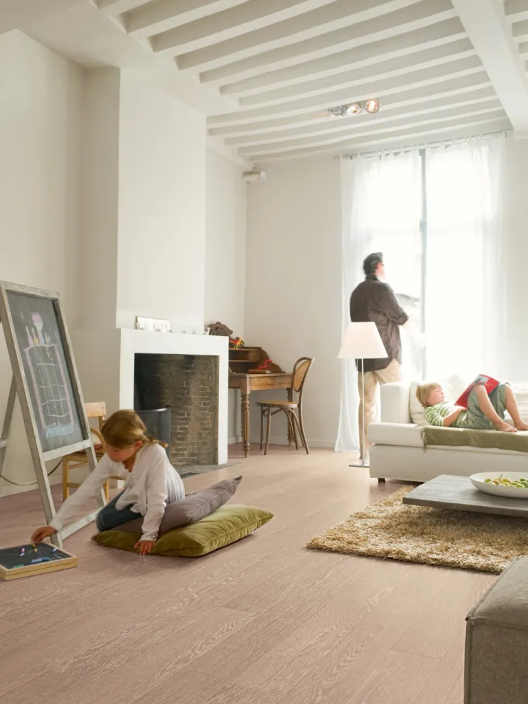 Stratifié QUICKSTEP UF1896 chêne cérusé blanc et huilé blanc