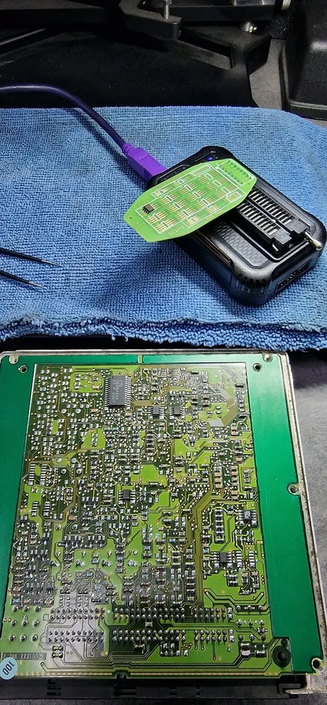 Récupération de code clé Mercedes Sprinter sur calculateur moteur ECU à Melun pour programmation et démarrage rapide