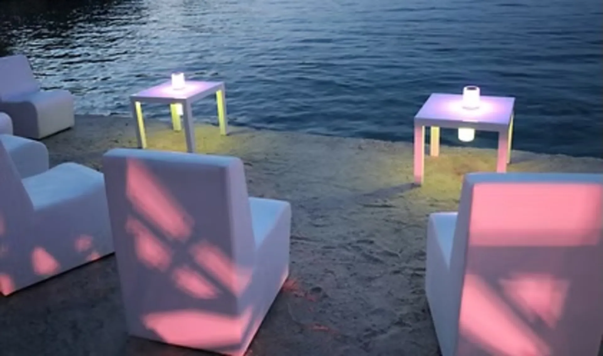 BANQUETTE CHAUFFEUSE LOUNGE BLANCHE