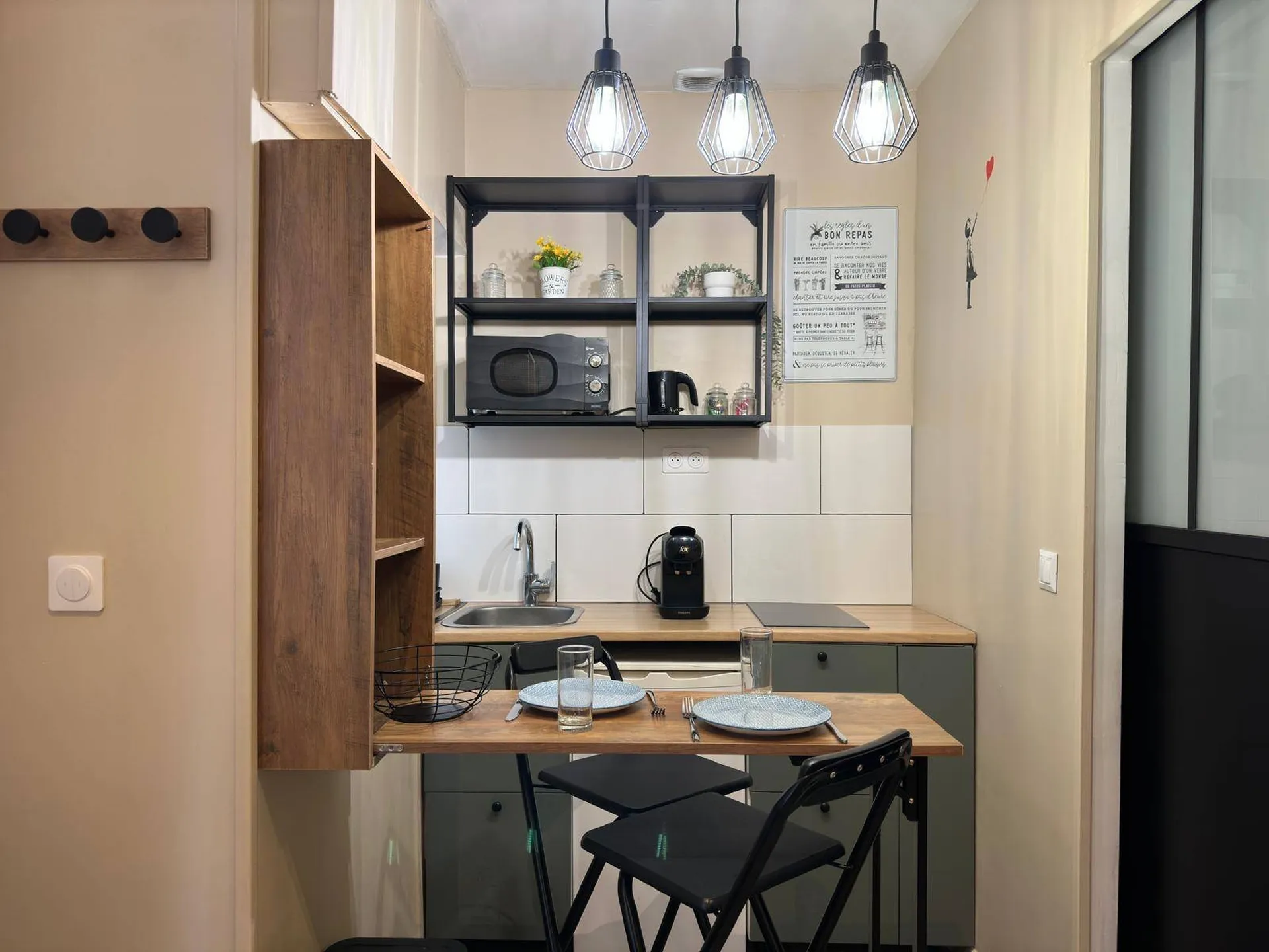 Vends studio moderne et rénové, cadre de vie agréable au cœur de l'animation de Dieppe.