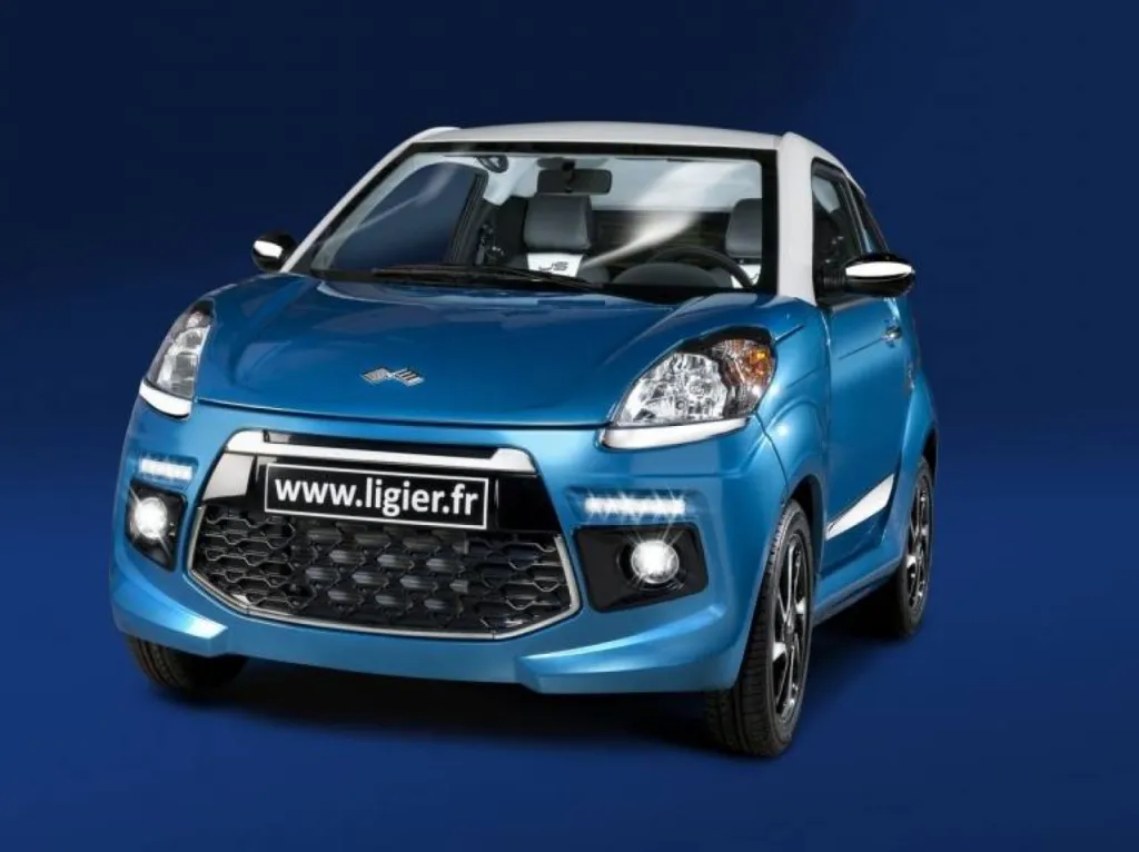 Voiture sans permis Ligier JS 50 avec son moteur revolution a decouvrir au garage VSP LIGO a la garde dans le Var 83