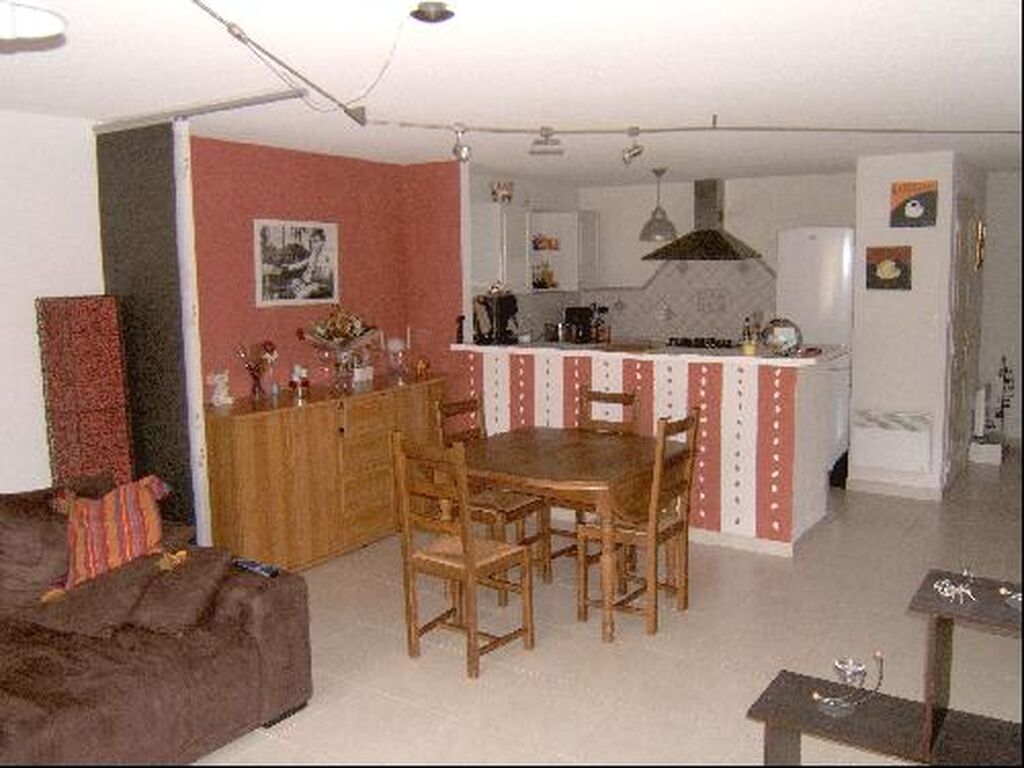 Vente appartement Roquefort La Bédoule centre avec terrasse en FNR