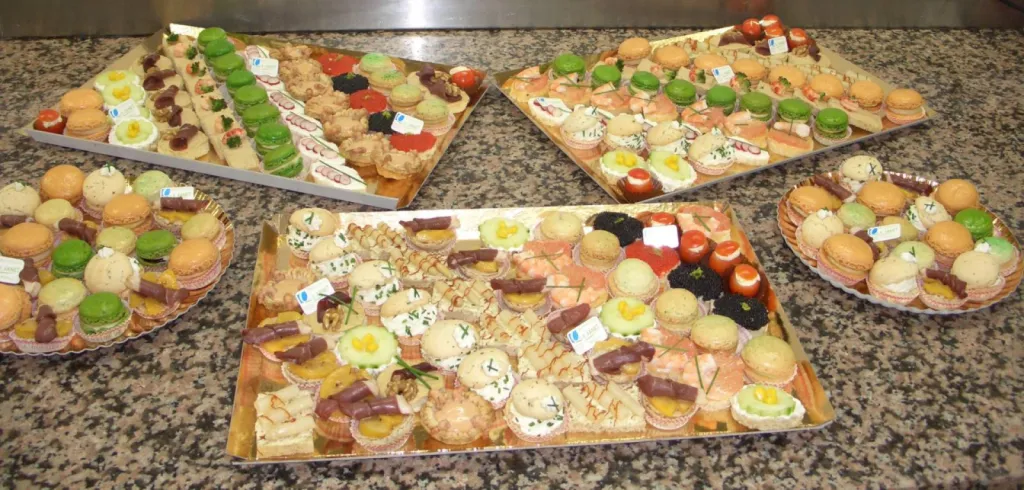 Assortiment de canapés froids