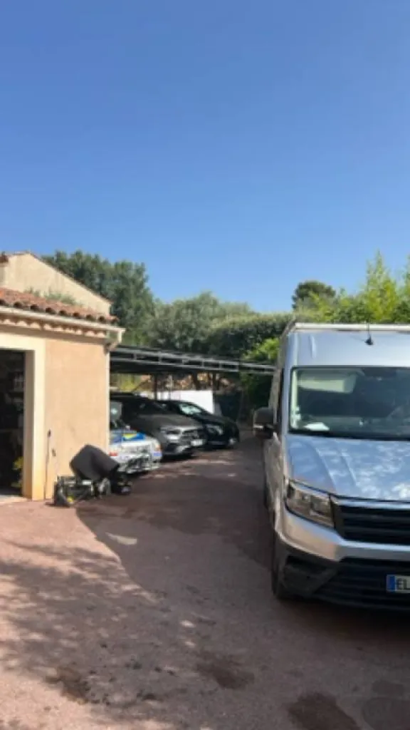 Etude offerte et personnalisée pour la pose de vos panneaux solaires sur un abris voiture