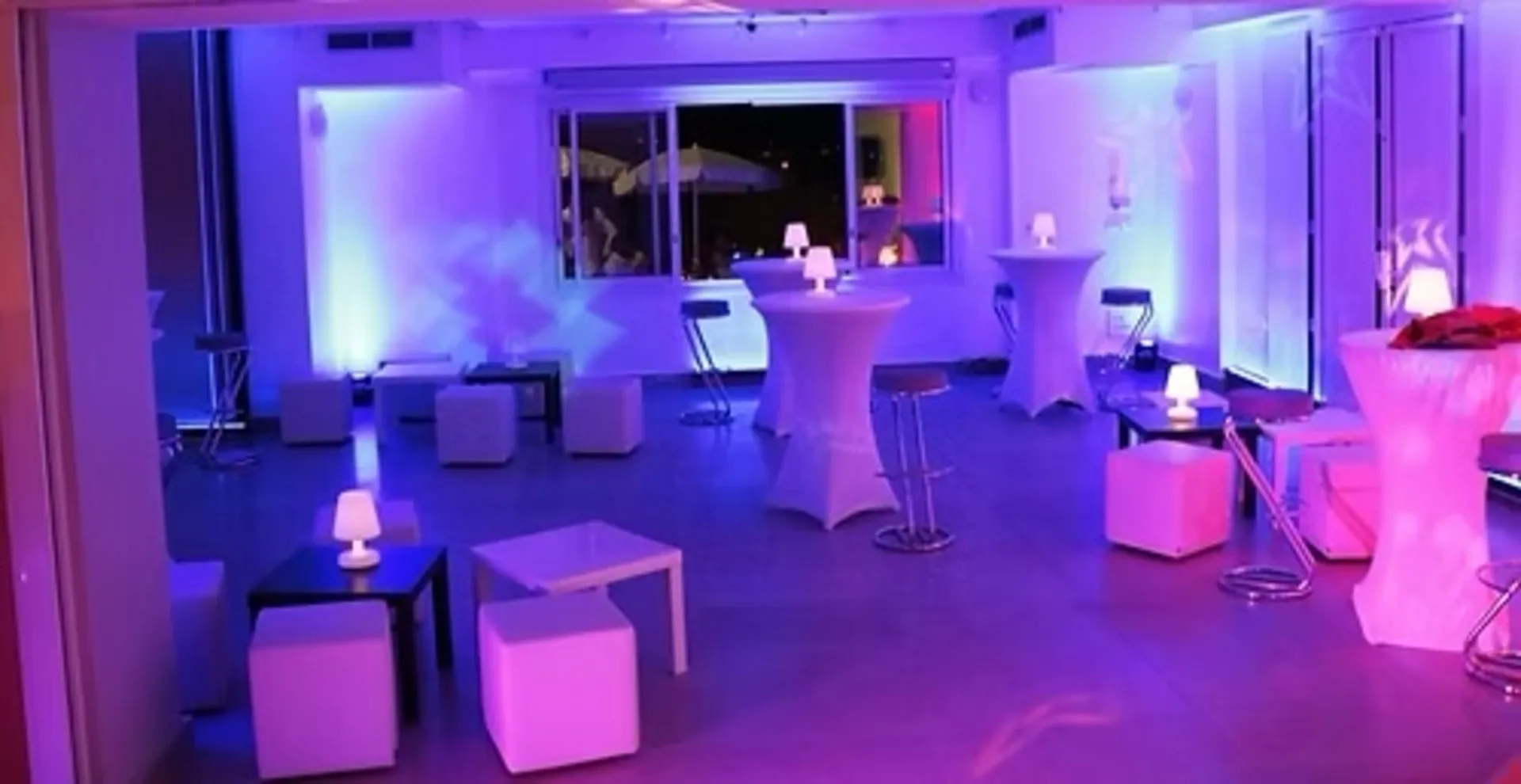 POUF BLANC LOUNGE 45X45 CM