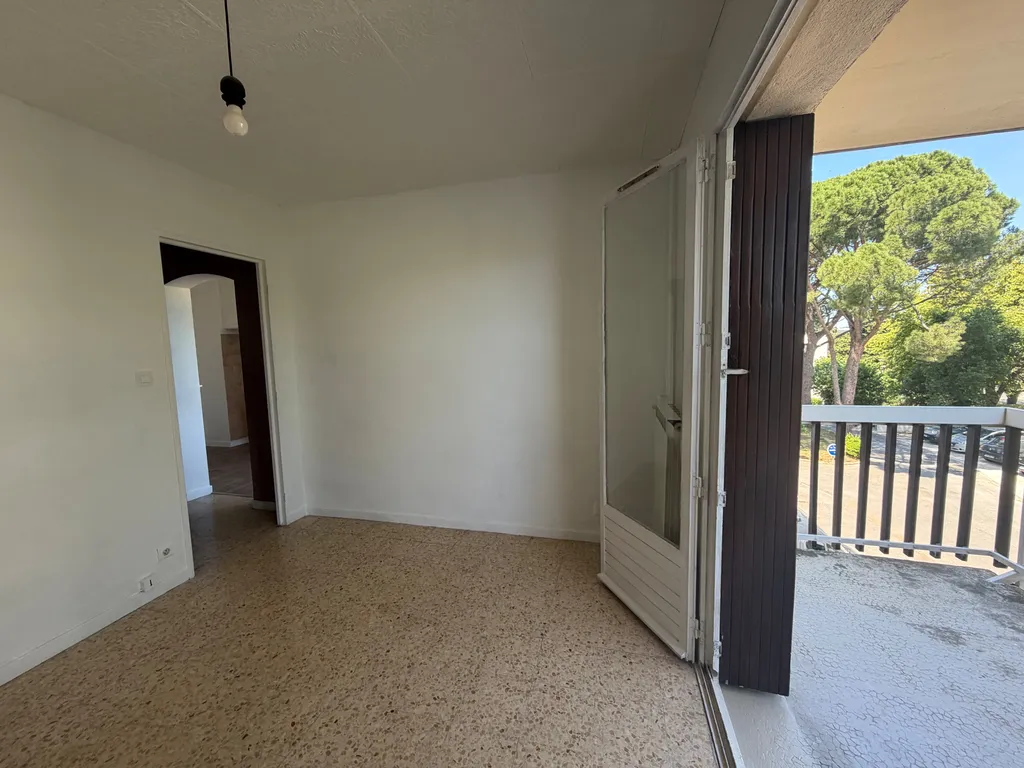 Appartement 2 pièces avec extérieur en centre ville de ROGNAC