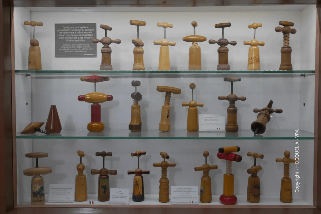 Discover Ménerbes, a Timeless Luberon Village of Art, Truffles, Wine and Authentic Provençal Charm