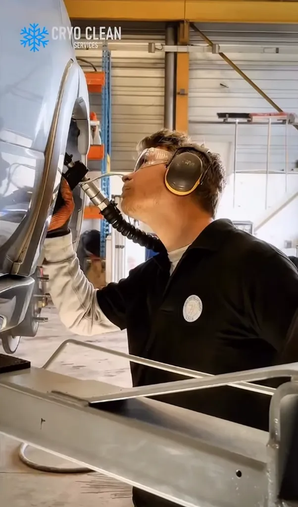 Cryo Clean Services : entreprise de nettoyage cryogénique automobile et industriel à Lyon, Genève et Valence, intervention rapide et devis gratuit