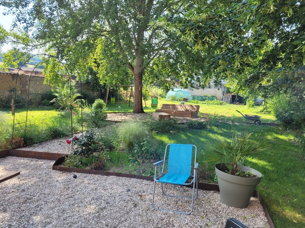 Maison de village sur 1 800 m²