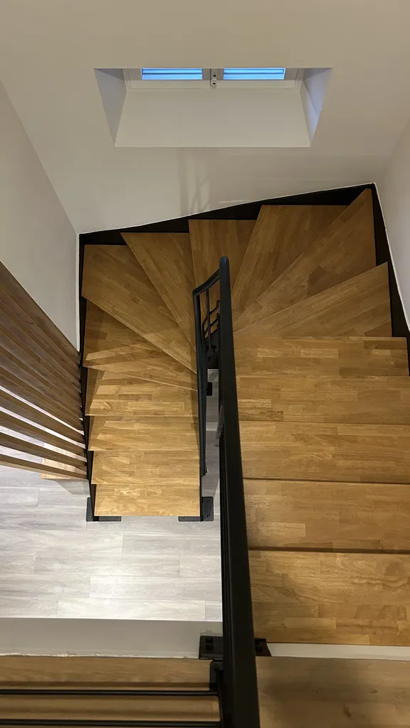 Escalier métal et bois sur mesure intérieur près de Toulouse en Occitanie