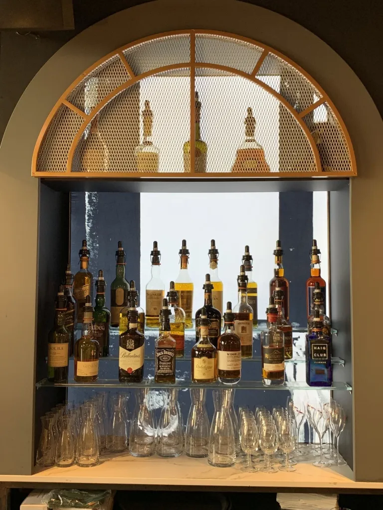 Claustras pour le bistro Faubourg 46 à Aix-en-Provence