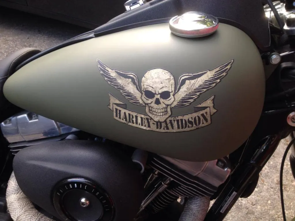 AUTOCOLLANT personnalisé pour tous les supports à AUBAGNE PROCHE ROQUEVAIRE chez its arts gaphiques