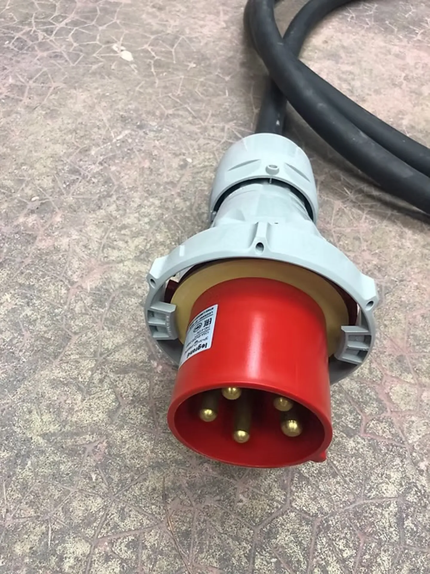 CABLE 125A MALE VERS 63A FEMELLE