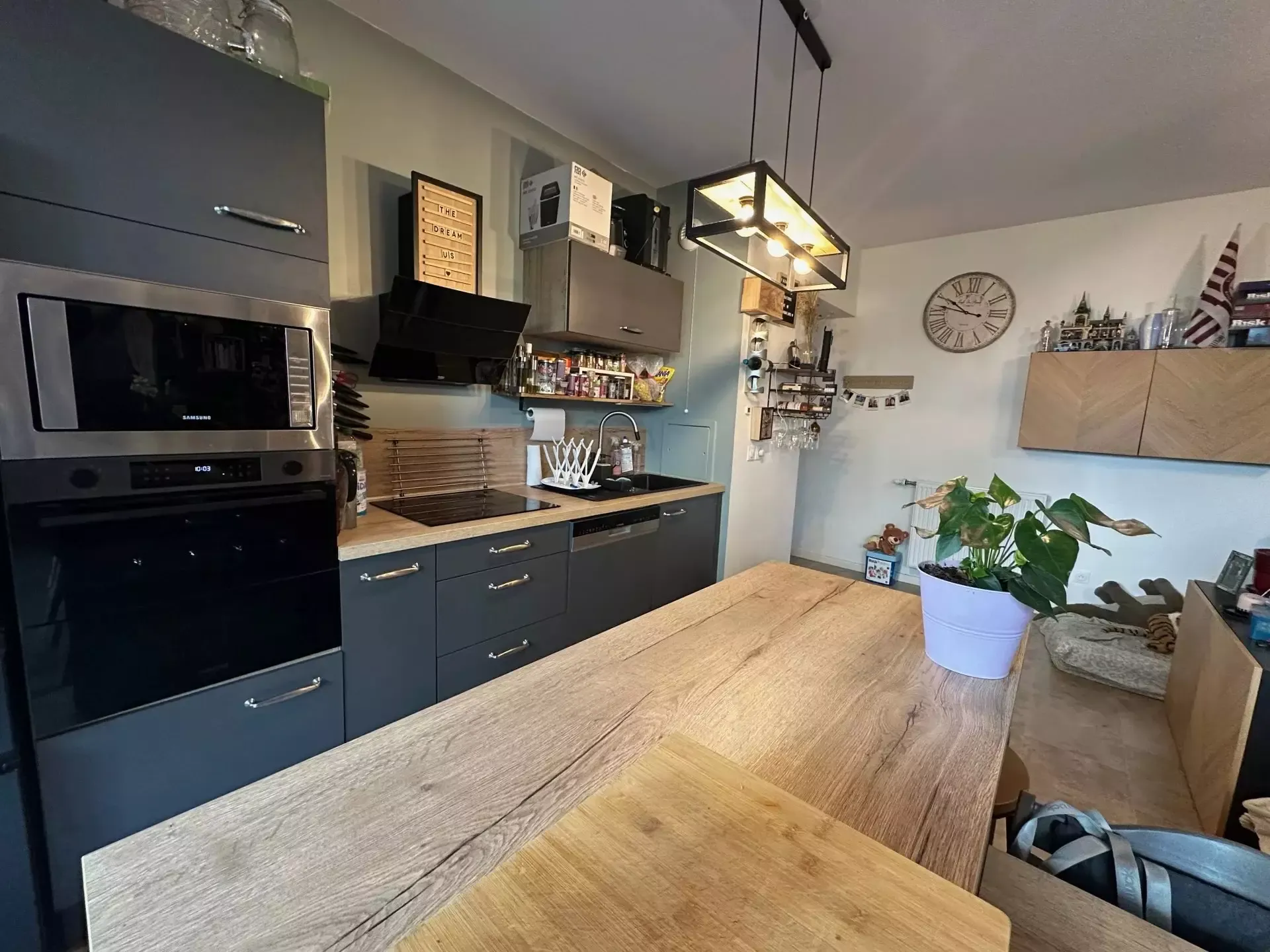 Vente appartement Bordeaux, 3 pièces, 2 chambres, 65 m², 267 750 €