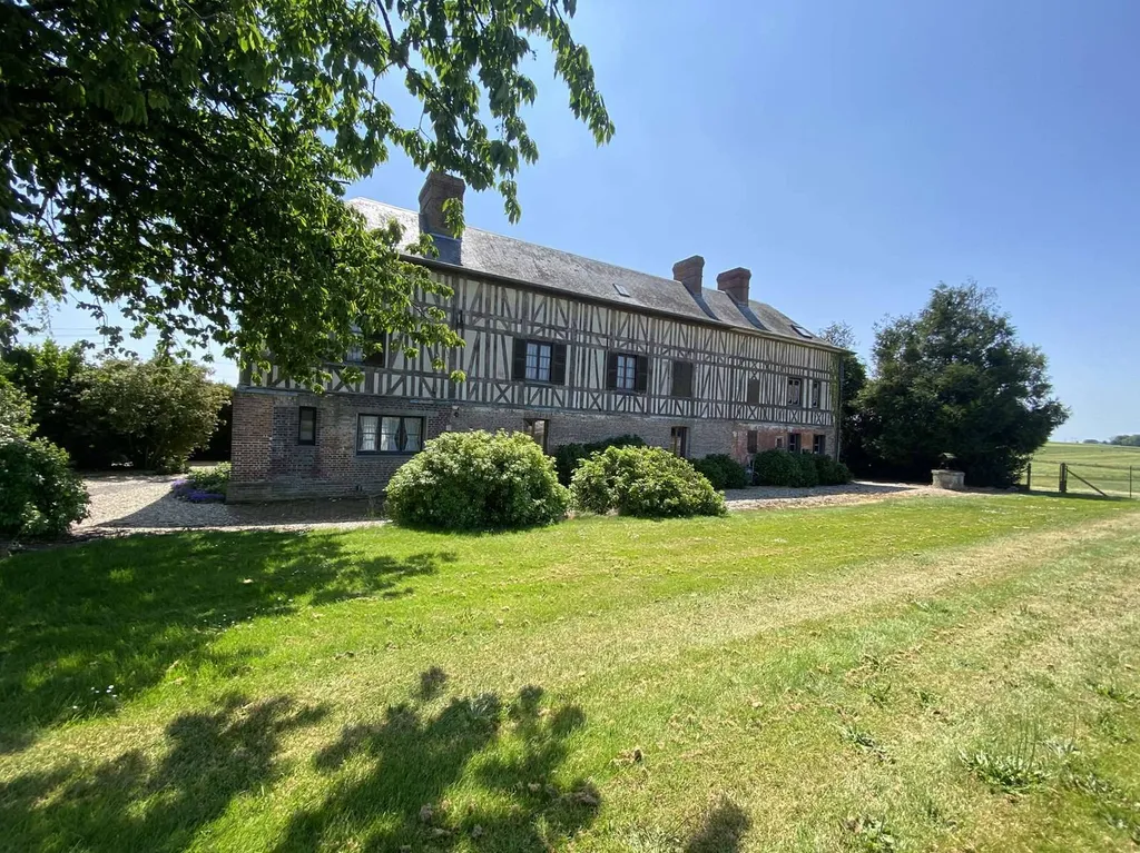 A acquérir à 5 min de Bourg-Achard 27310, Manoir à rénover, à la campagne, terrain d'environ 6000 m².