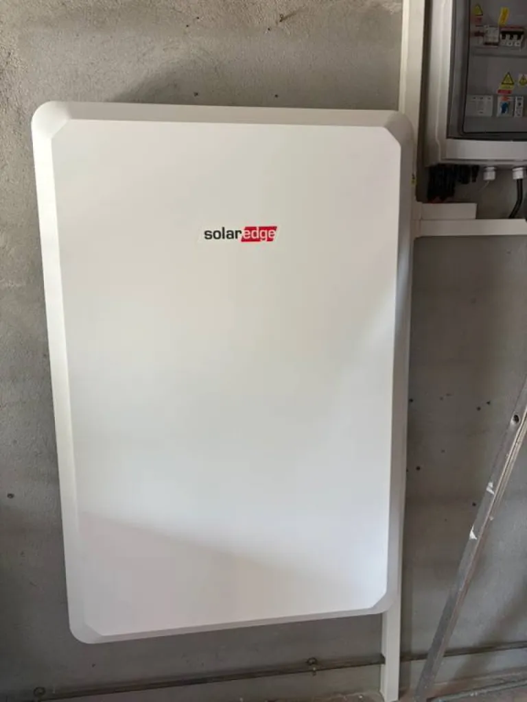 Installez votre batterie de stockage solaire avec Provence Energie Solaire Services dans toutes les Bouches du Rhône