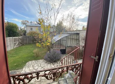 Serre verrière d'artiste possible ou salle de sport ou bureau par HELIX immobilier