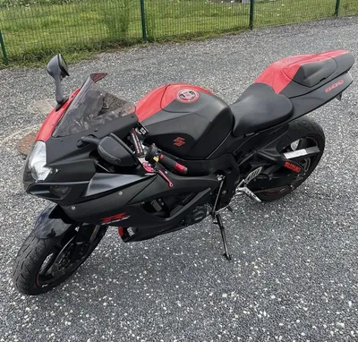 Covering bi-ton rouge et noir