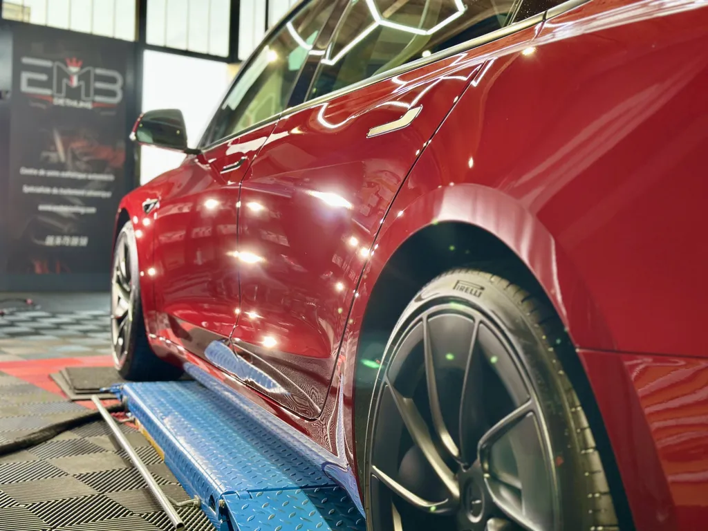 spécialiste du traitement céramique sur Tesla proche Brignais 