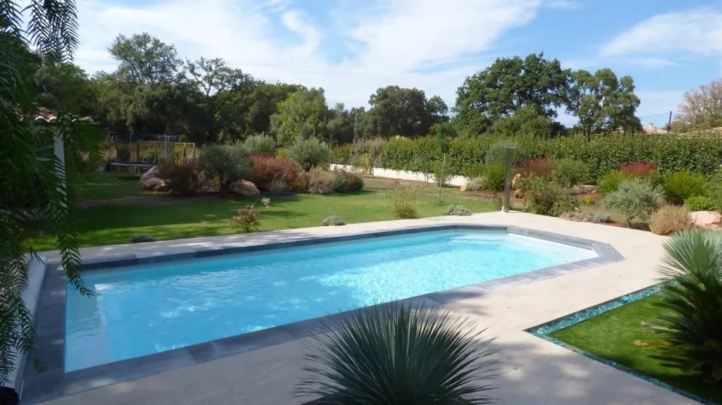 photo piscine vue biais