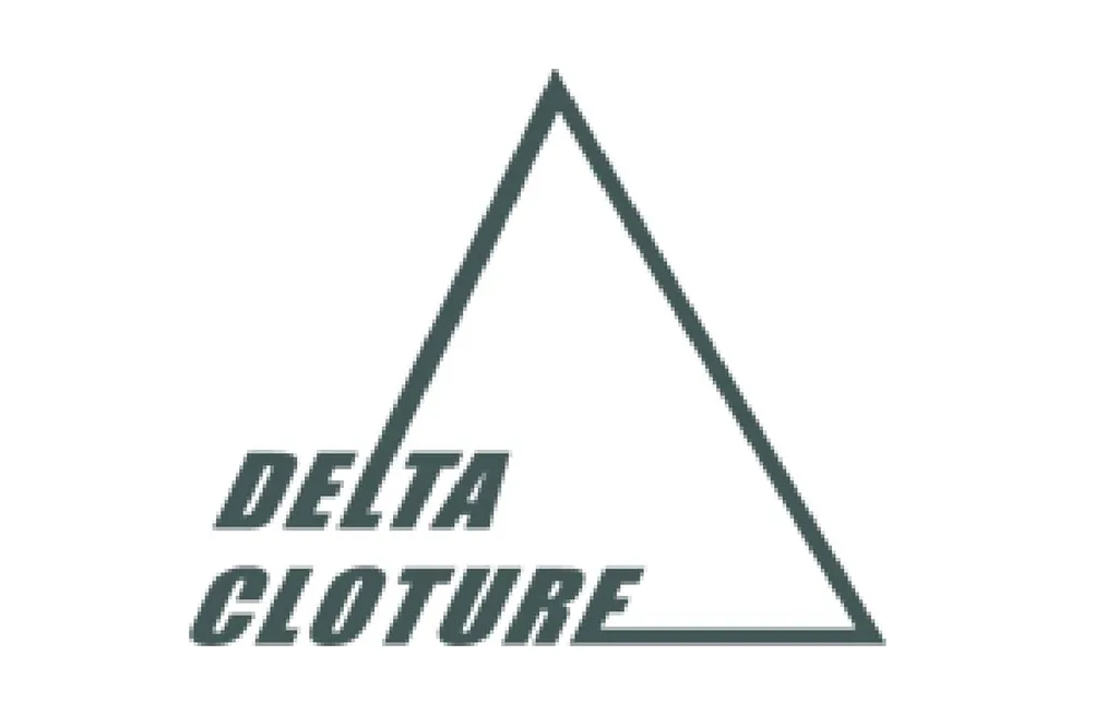 Installation de clôture défensive haute sécurité pour site sensible à Marseille 13 Bouches-du-Rhône : protection périmétrique renforcée en acier galvanisé pour administration et zones militaires