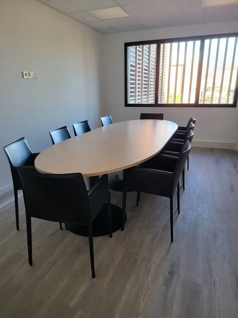 Table de réunion bois ENSEMBLE du fabricant Français BURONOMIC à Aix-en-Provence