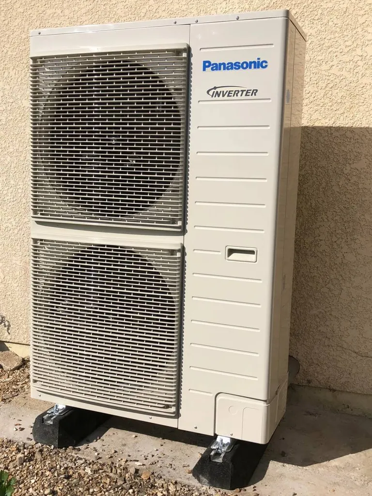 INSTALLATION D'UNE POMPE A CHALEUR AIR EAU A SANDOUVILLE