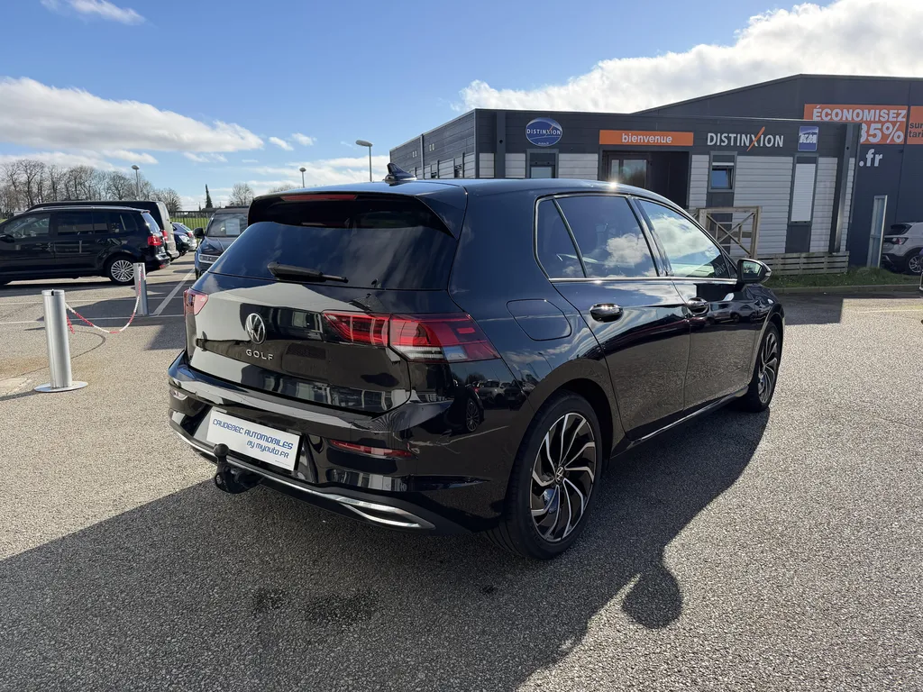 Volkswagen Golf 8 d'occasion à vendre proche du Havre : découvrez cette berline diesel TDI 150 finition Active