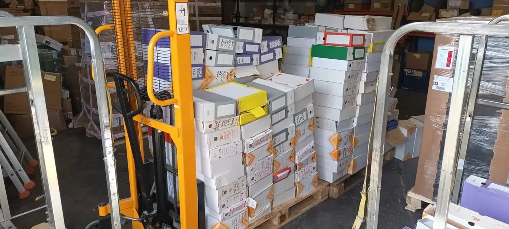 Destruction d'Archives, de Papier et de Mobilier de Bureau en Gironde