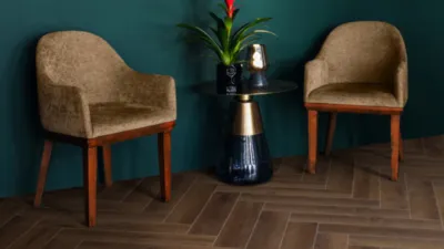 Pourquoi choisir un parquet vieilli pour un intérieur authentique et chaleureux dans les Bouches-du-Rhône ?