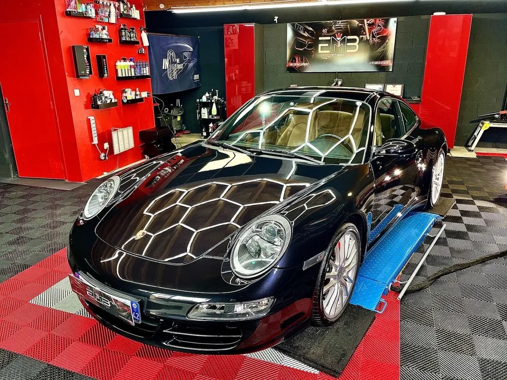 Protection carrosserie Porsche ouest lyonnais traitement céramique Porsche 