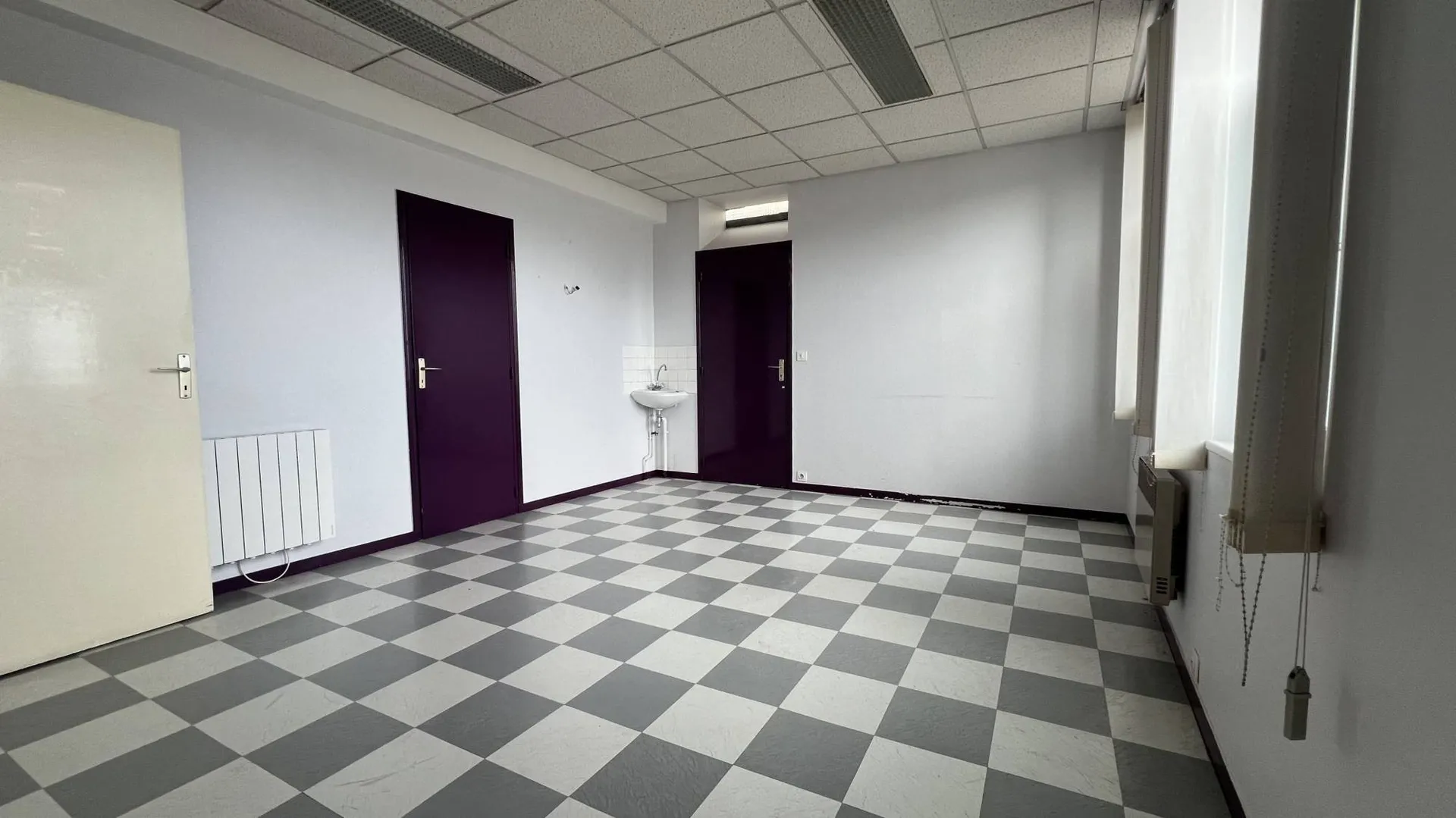 Deux-pièces spacieuses d'examens