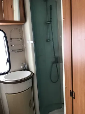 DOUCHE SEPAREE
